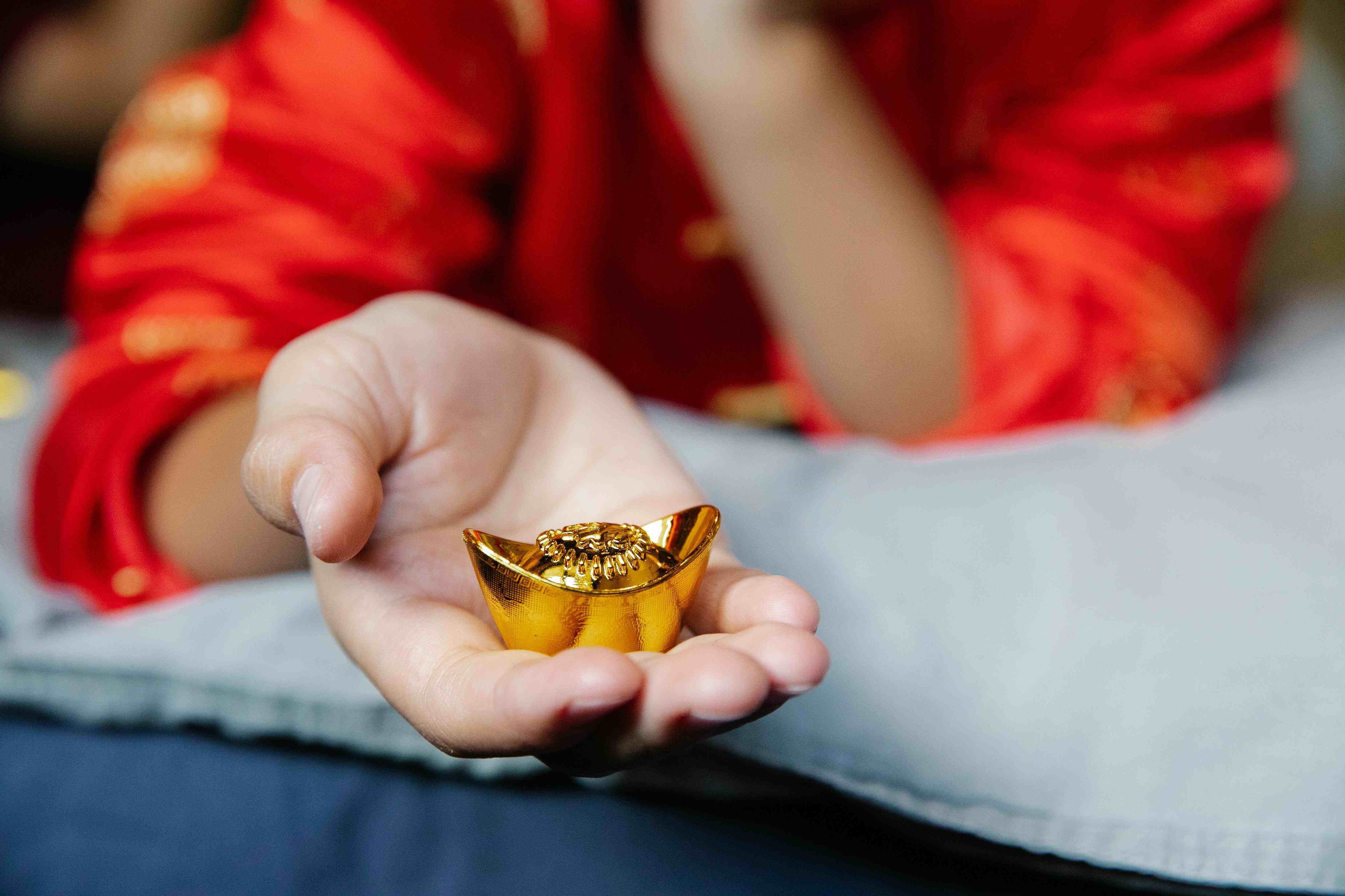 Gold Shines Bright: A Top Investment Choice for Indonesians?